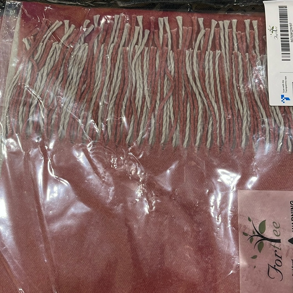 FORTREE CASHMERE FEEL 2 TONE SCARF BRAND NEW LARGE RED/GREY